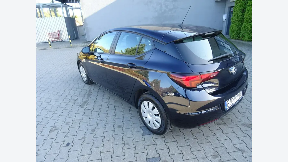OPEL Astra -