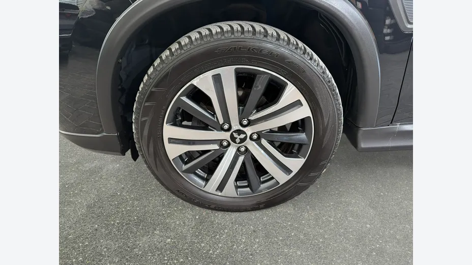 MITSUBISHI ASX -
