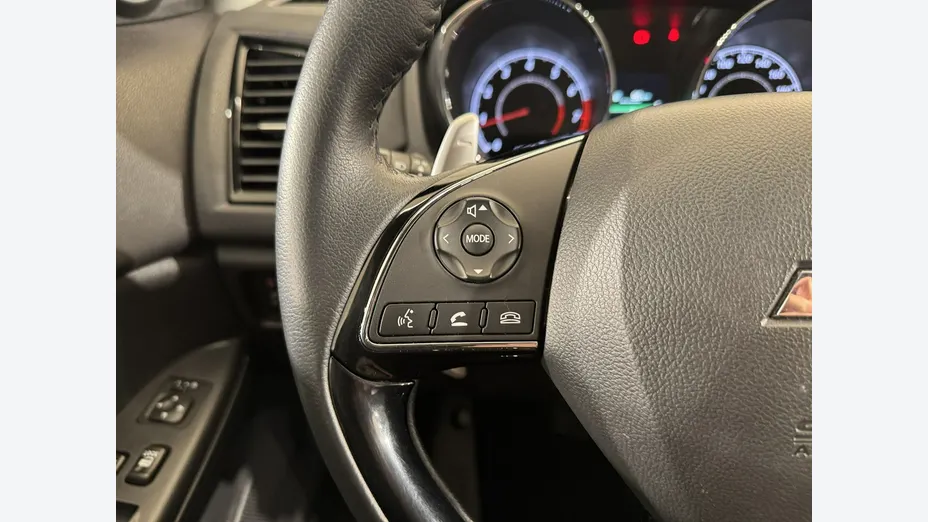 MITSUBISHI ASX -