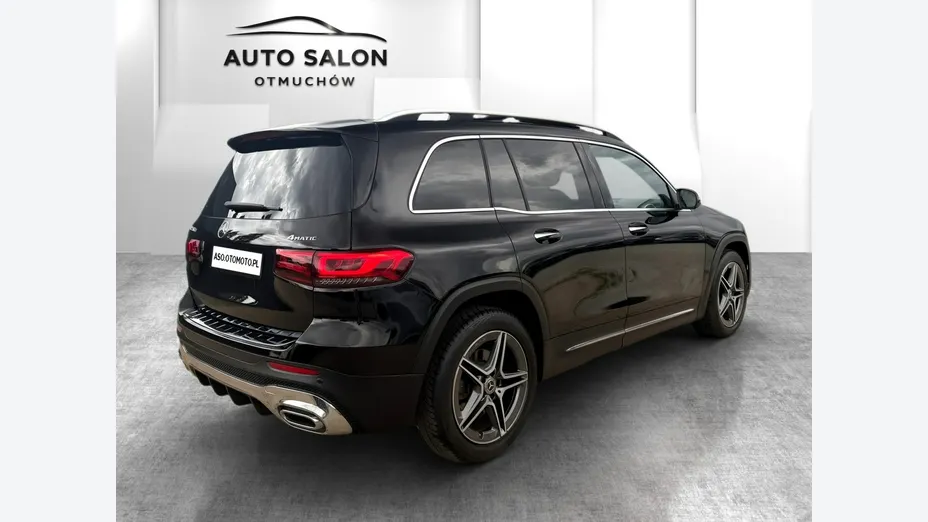 MERCEDES-BENZ GLB -