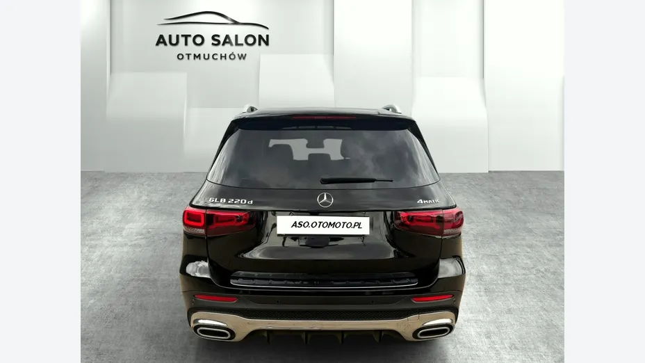 MERCEDES-BENZ GLB -