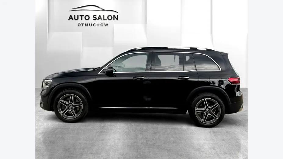 MERCEDES-BENZ GLB -