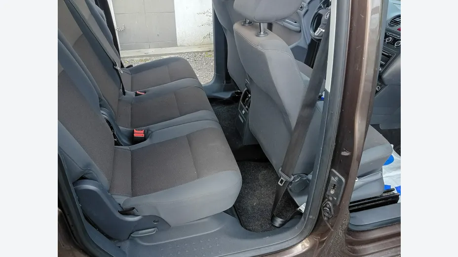 VOLKSWAGEN Caddy -