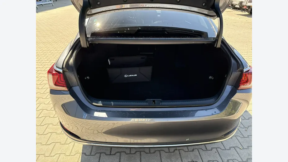 LEXUS ES -
