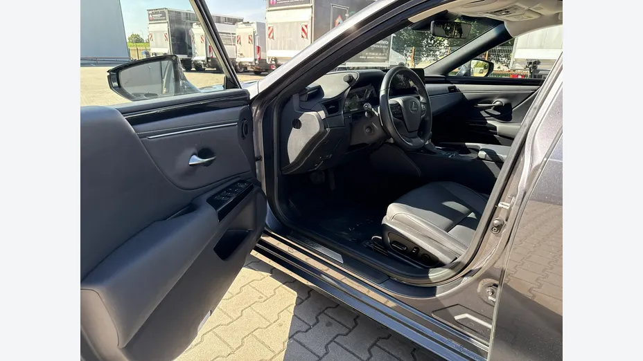 LEXUS ES -