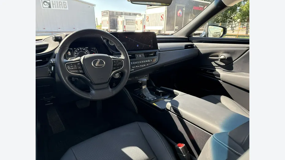 LEXUS ES -