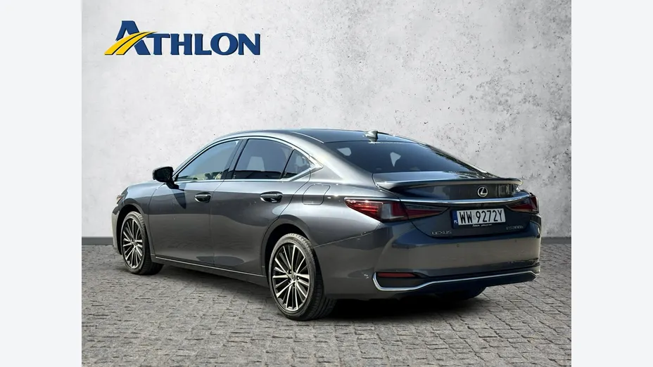 LEXUS ES -