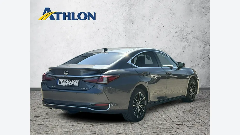 LEXUS ES -