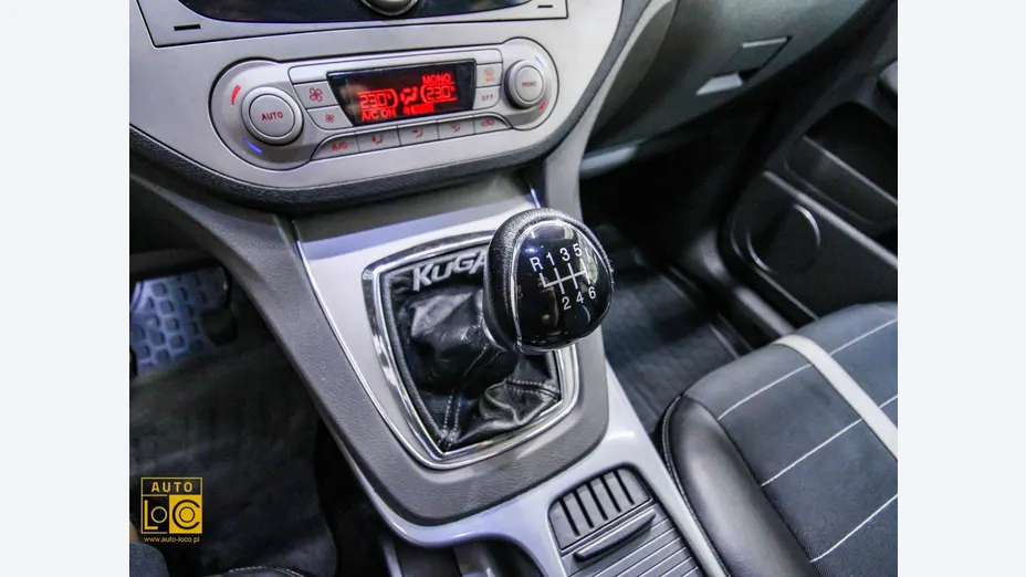 FORD Kuga -