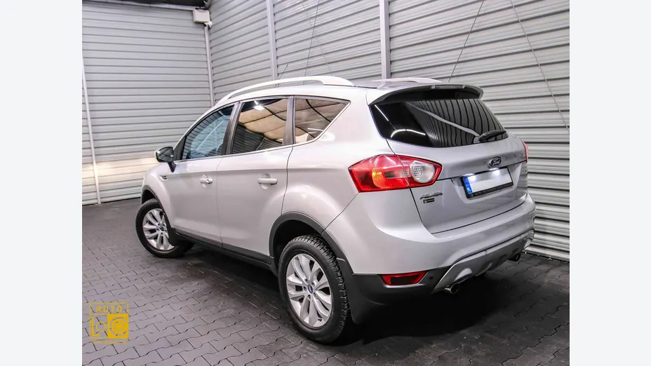FORD Kuga -