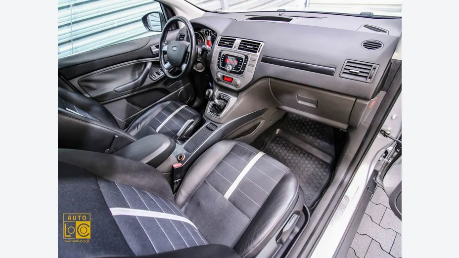 FORD Kuga -