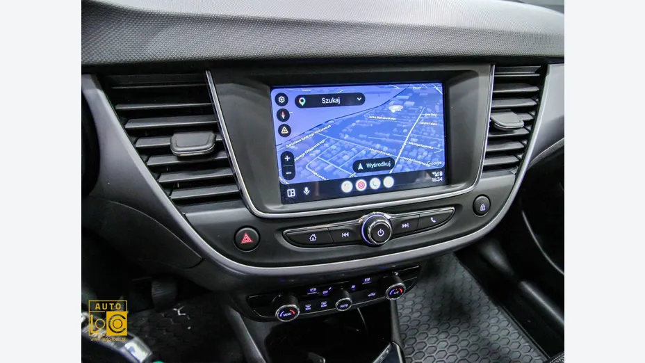 OPEL Crossland X -