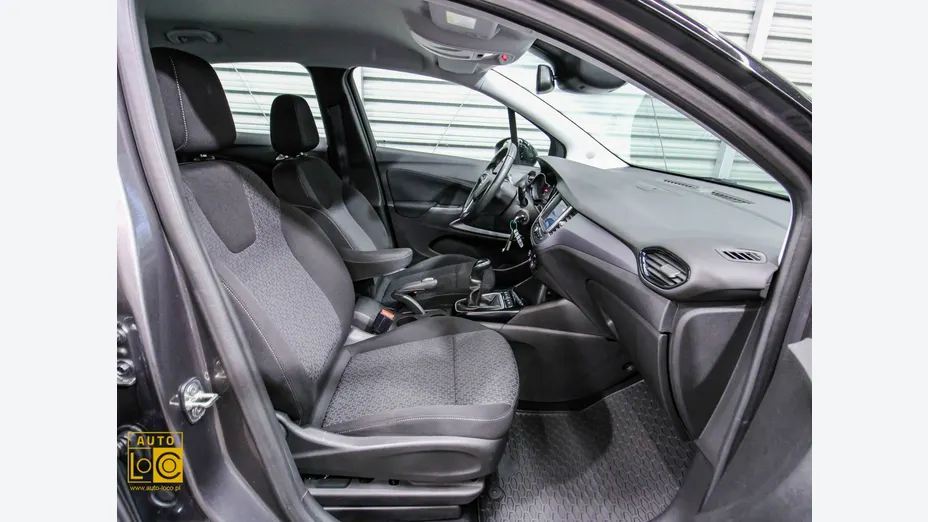 OPEL Crossland X -