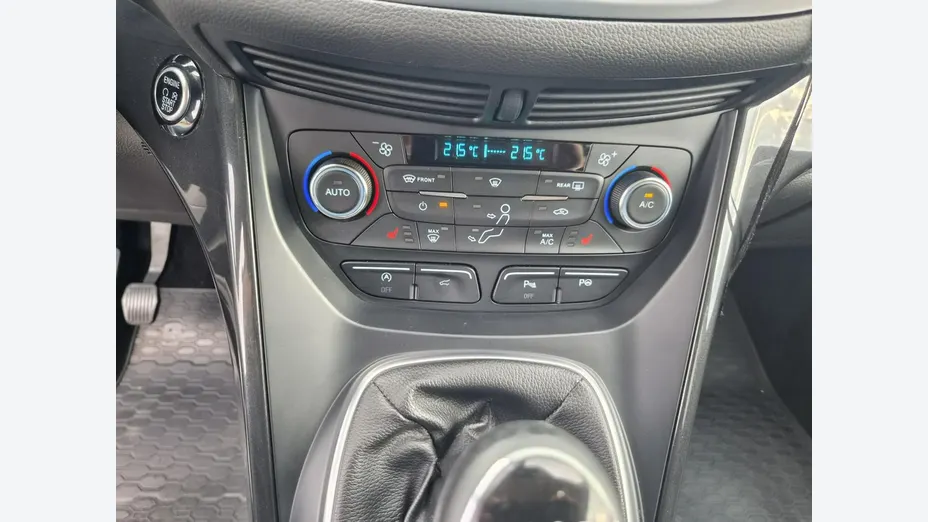 FORD Kuga -