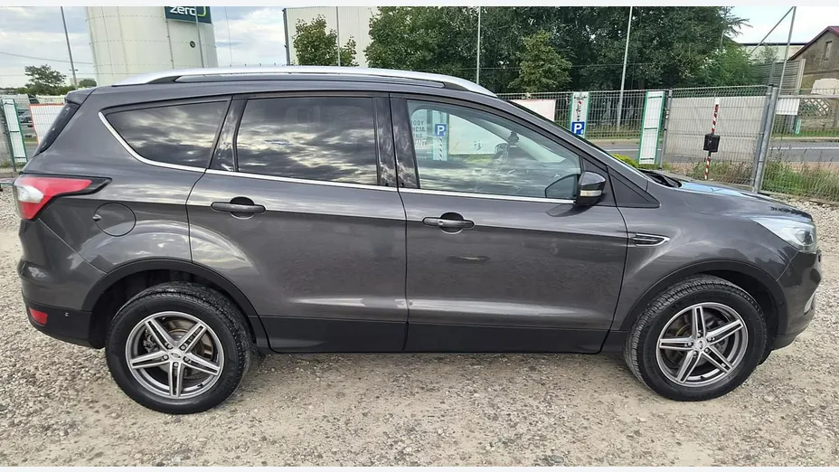 FORD Kuga -