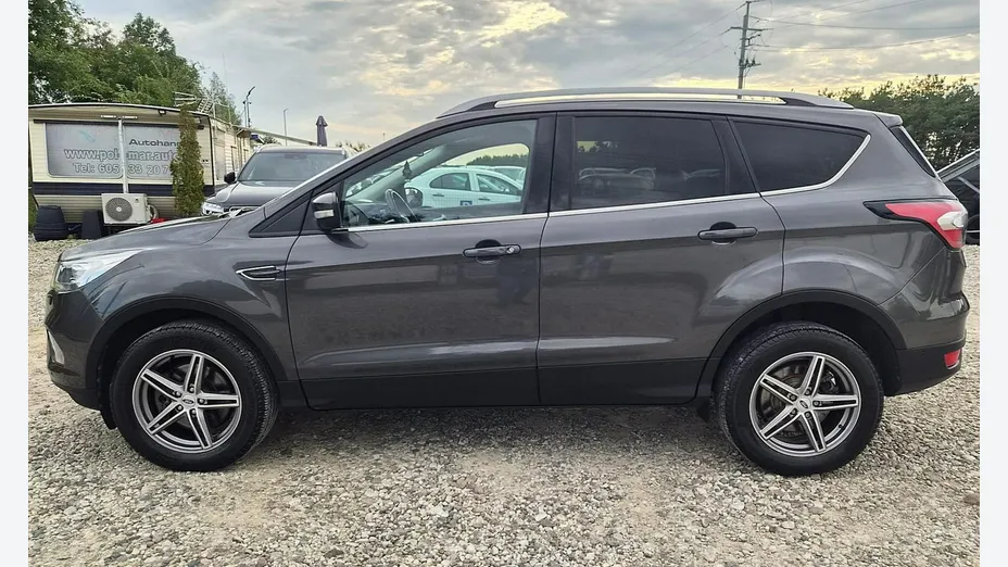 FORD Kuga -