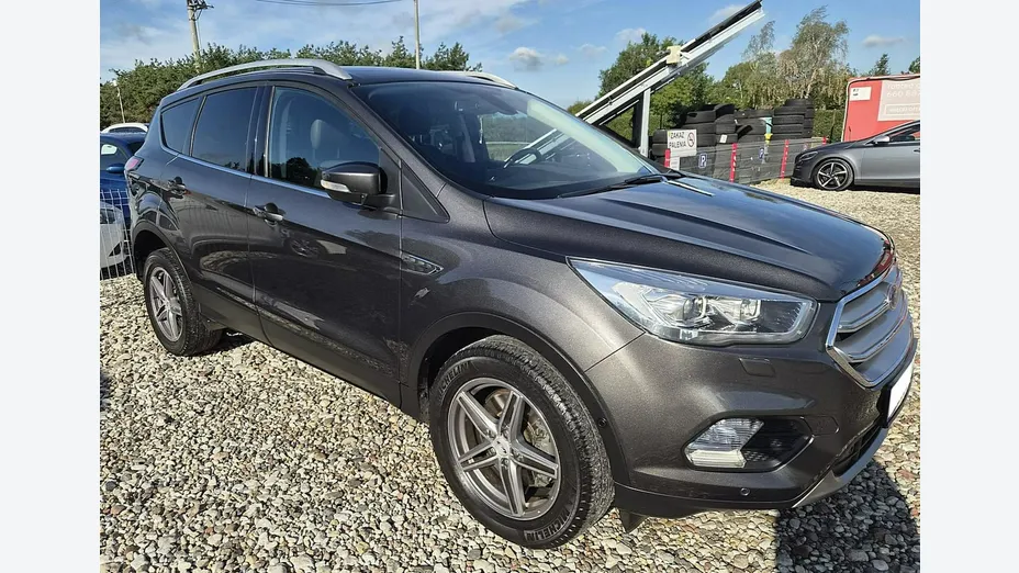FORD Kuga -