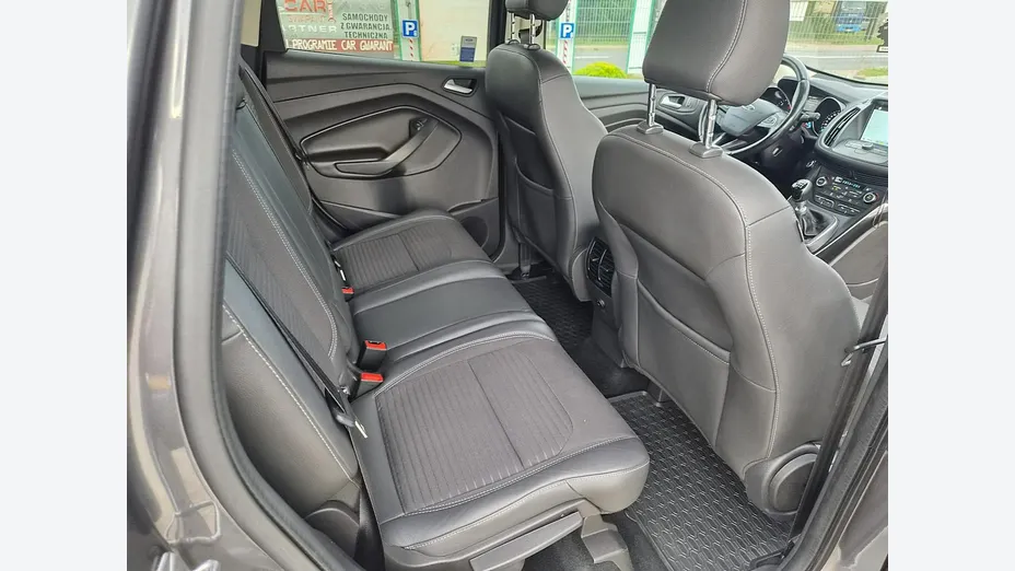 FORD Kuga -