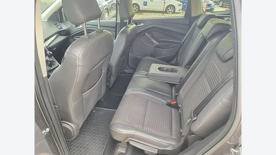 FORD Kuga -