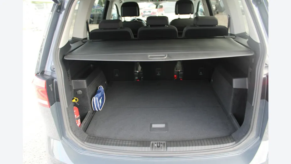 VOLKSWAGEN Touran -