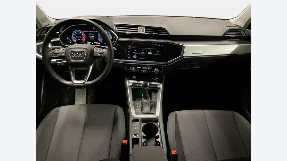 AUDI Q3 -