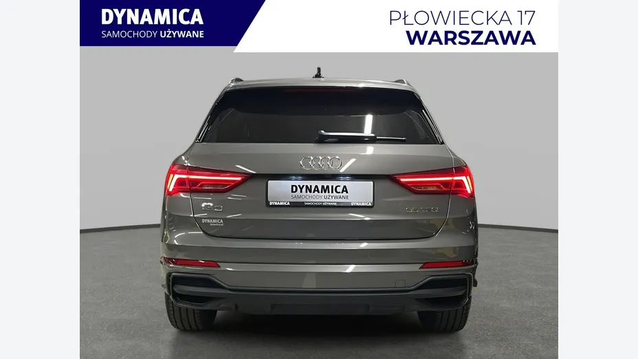 AUDI Q3 -