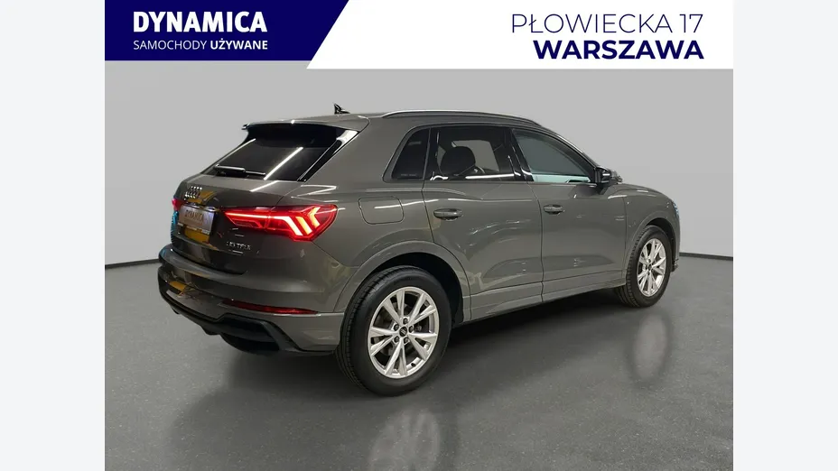 AUDI Q3 -