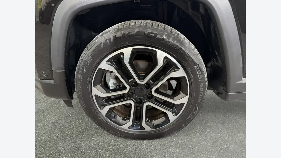 JEEP Compass -