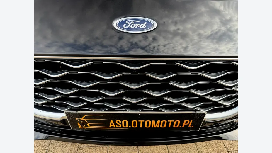 FORD Kuga -