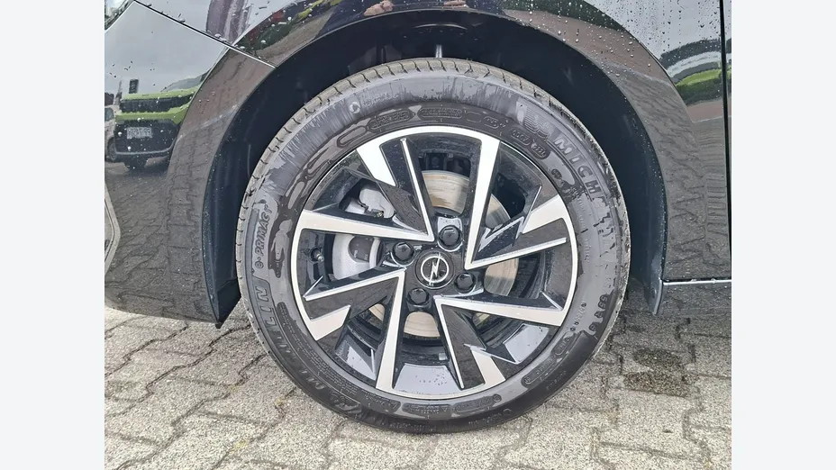 OPEL Corsa -