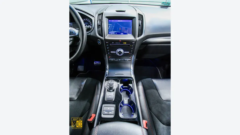 FORD Edge -