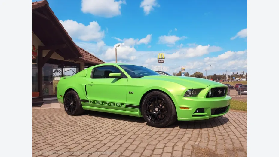 FORD Mustang -