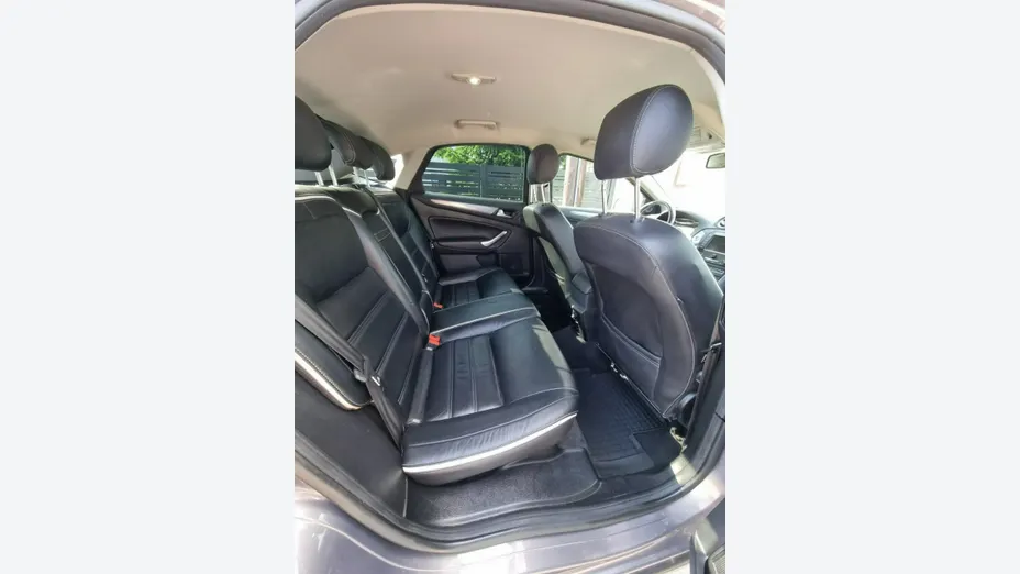 FORD Mondeo -