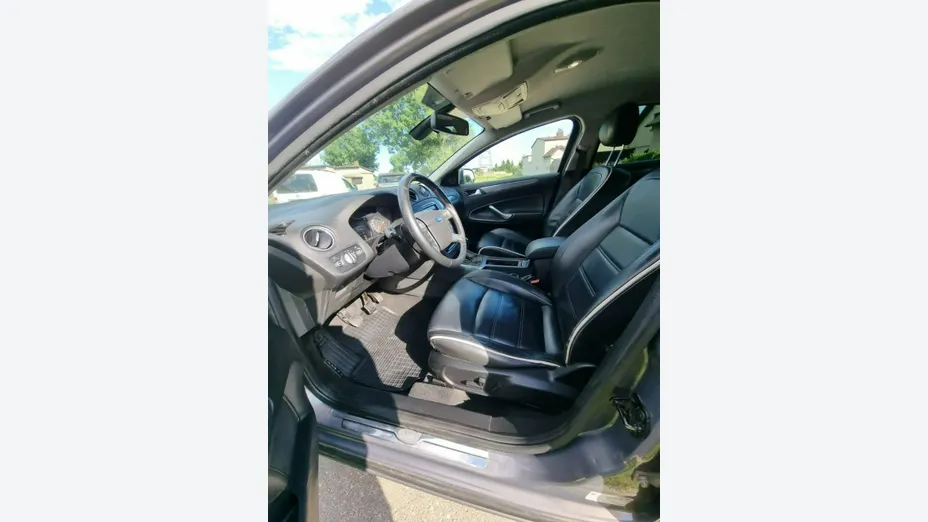FORD Mondeo -