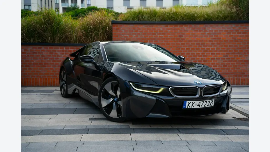 BMW i8 -