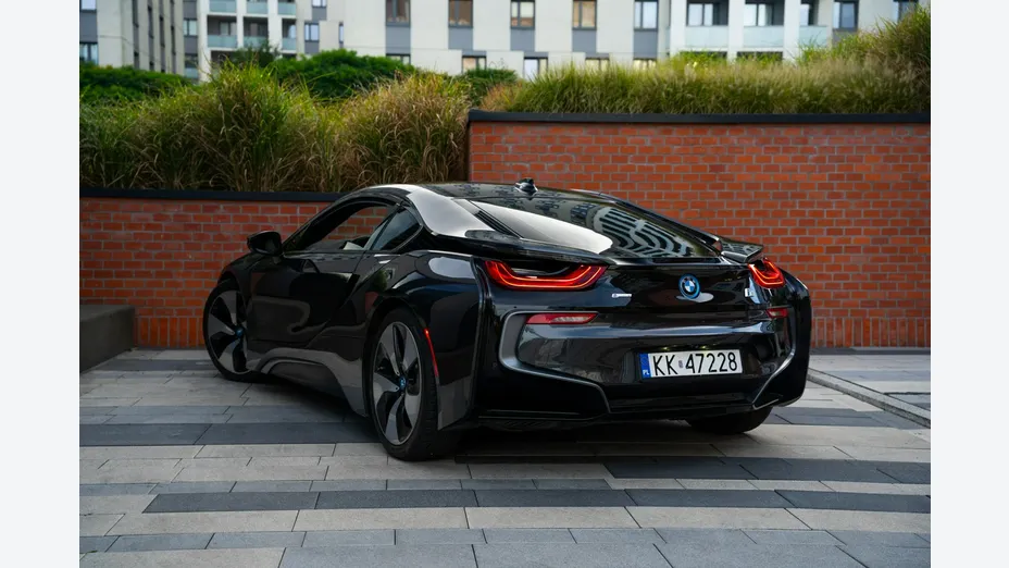 BMW i8 -