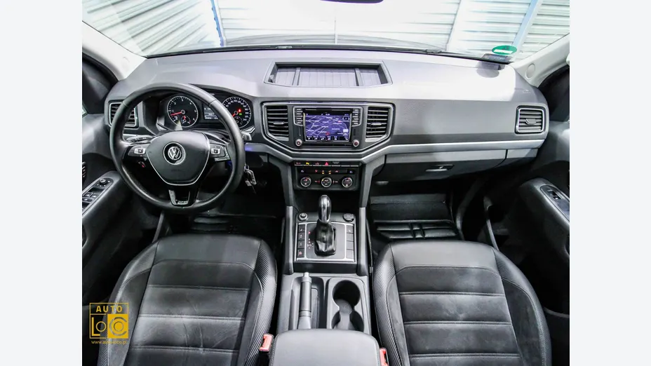 VOLKSWAGEN Amarok -