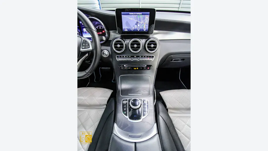 MERCEDES-BENZ GLC -