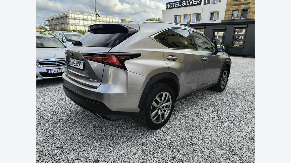 LEXUS NX -