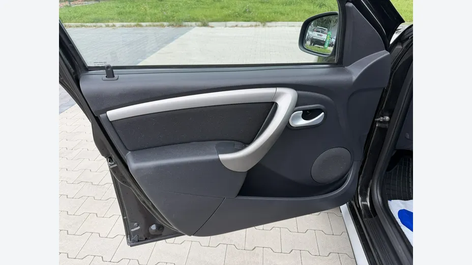 DACIA Duster -