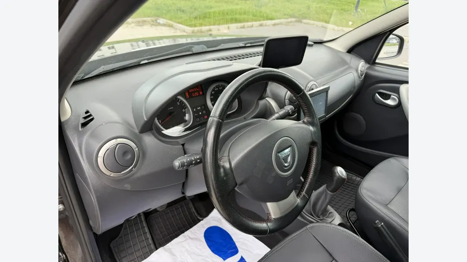 DACIA Duster -