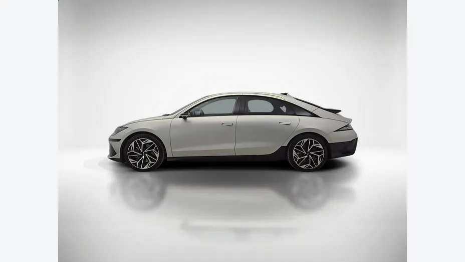 HYUNDAI Ioniq 6 -