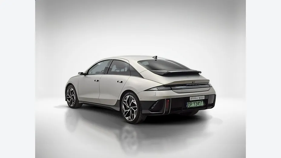 HYUNDAI Ioniq 6 -