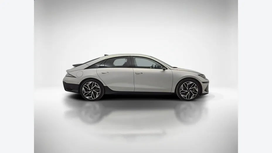 HYUNDAI Ioniq 6 -