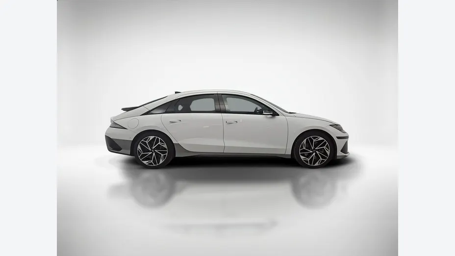 HYUNDAI Ioniq 6 -