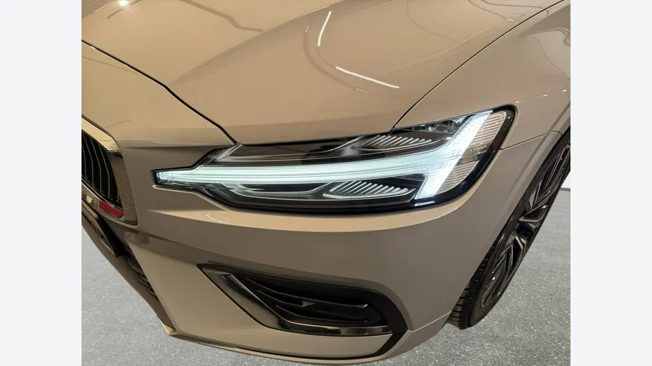 VOLVO S60 -