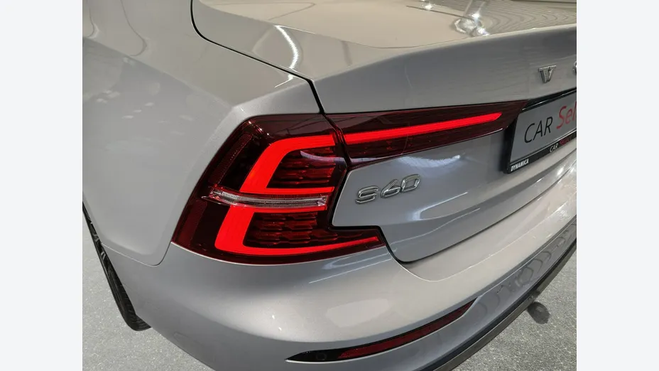 VOLVO S60 -