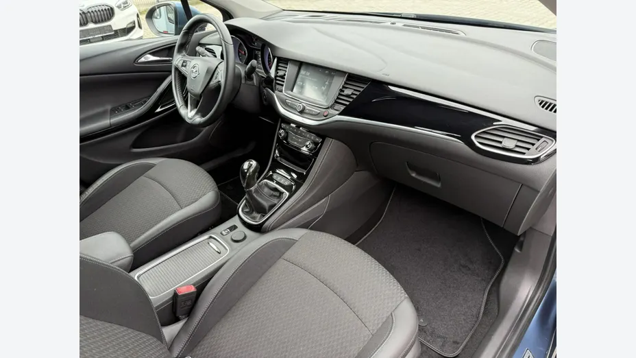 OPEL Astra -