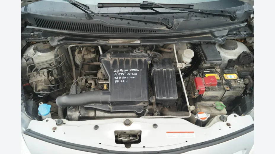 NISSAN Pixo -