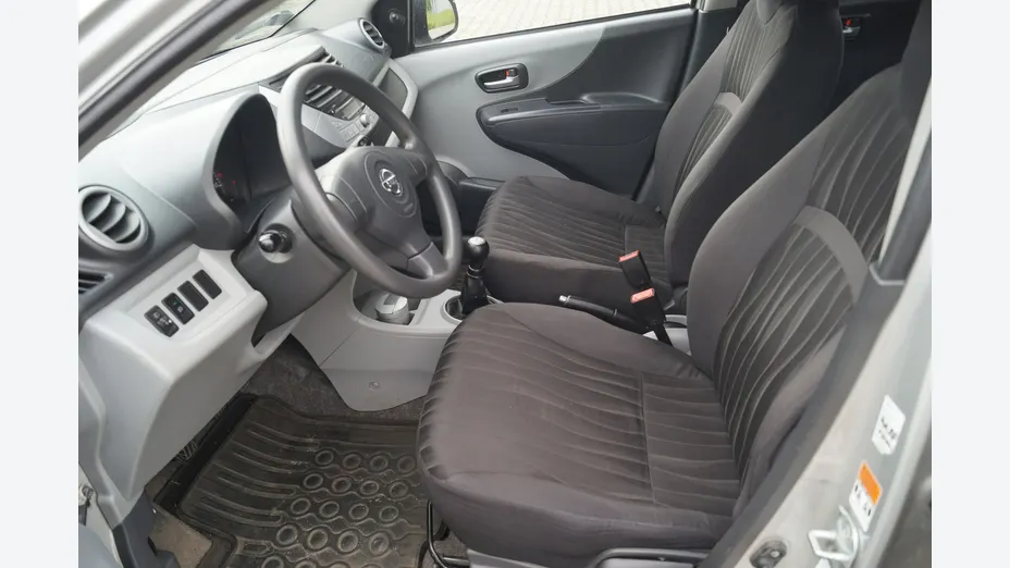 NISSAN Pixo -